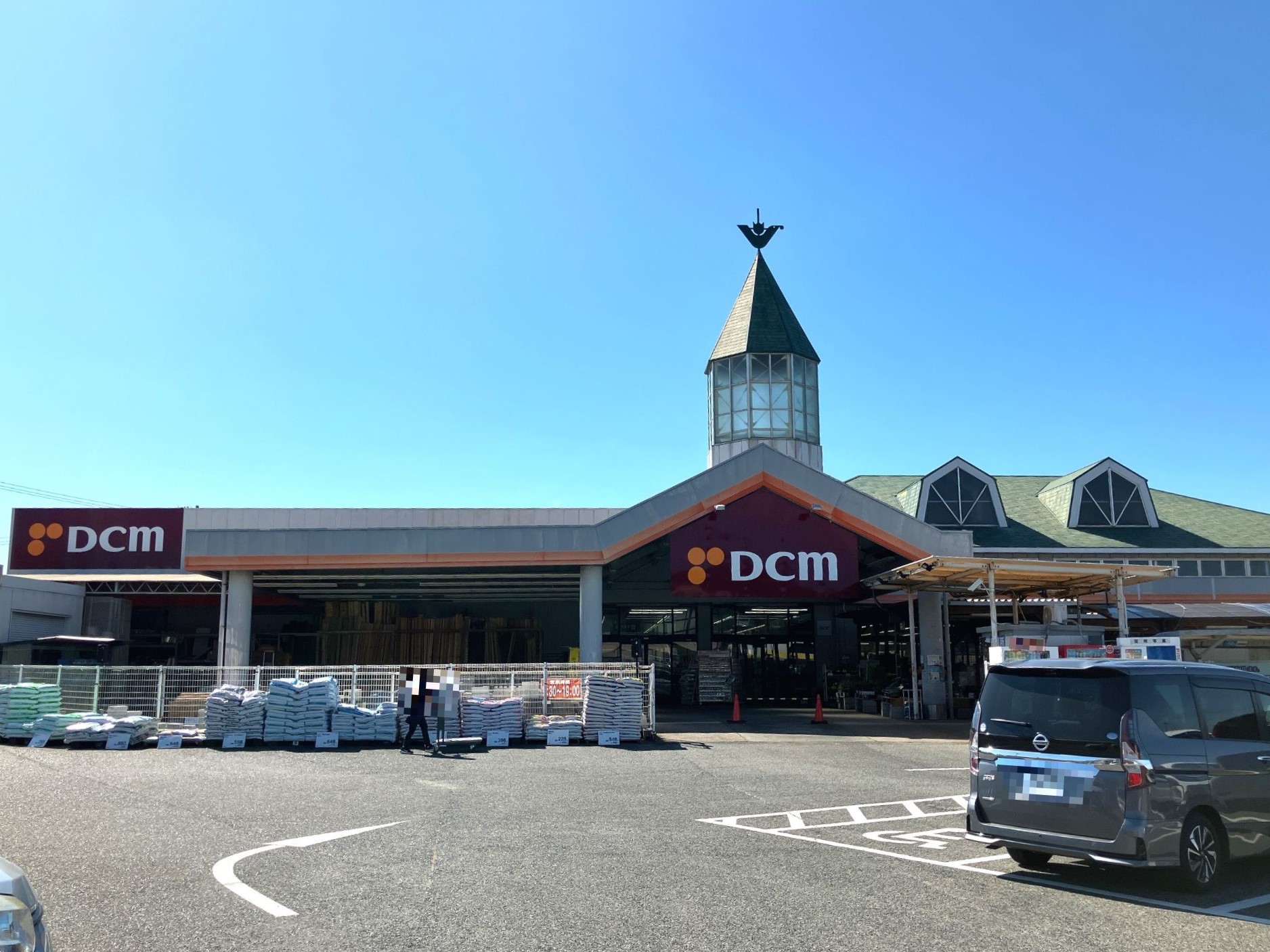 DCM淡路南店